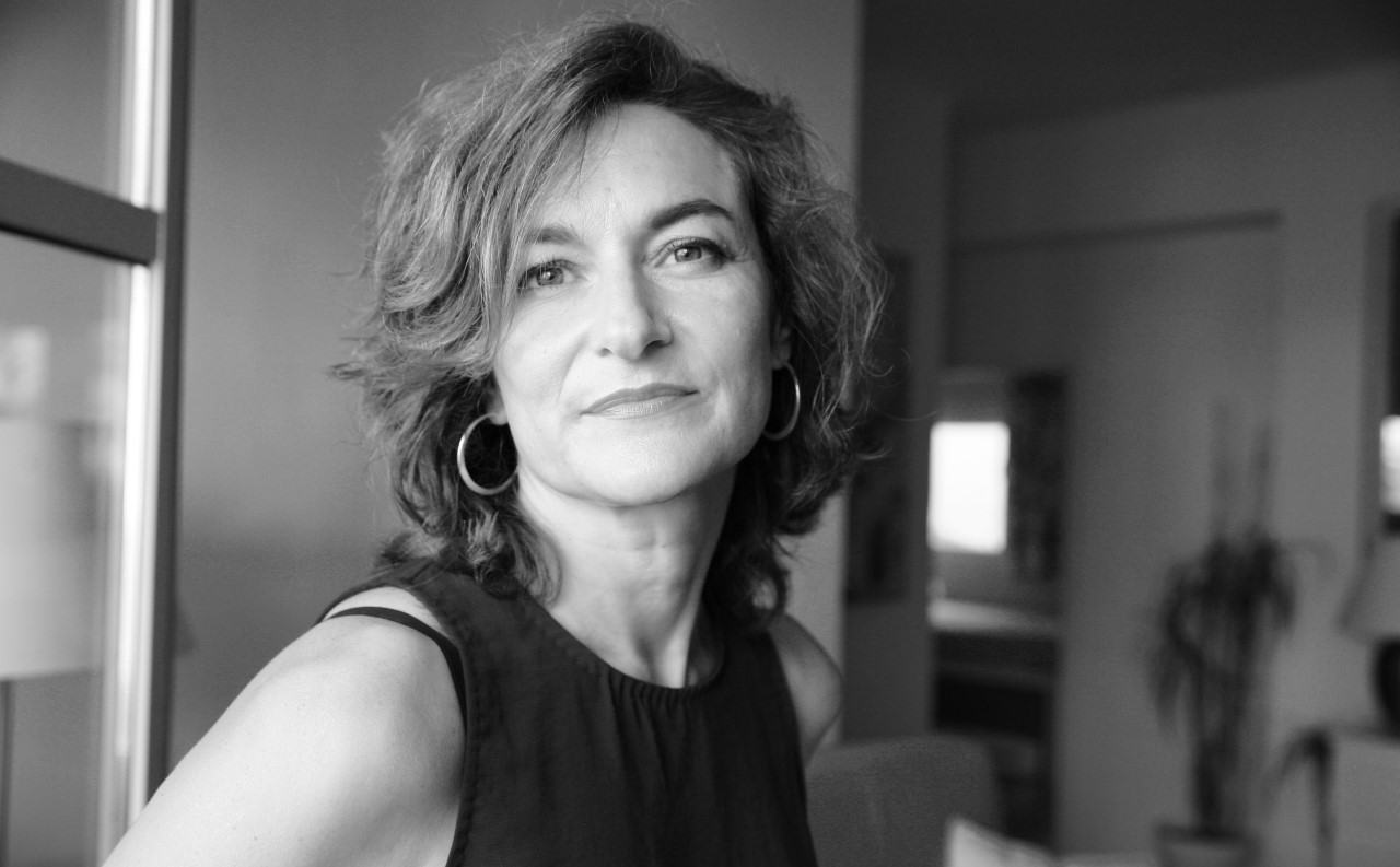 Ada Salas. De la escritura poética como viaje.